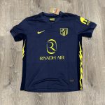 Nike Men's Navy and Blue Shirt - Image 2