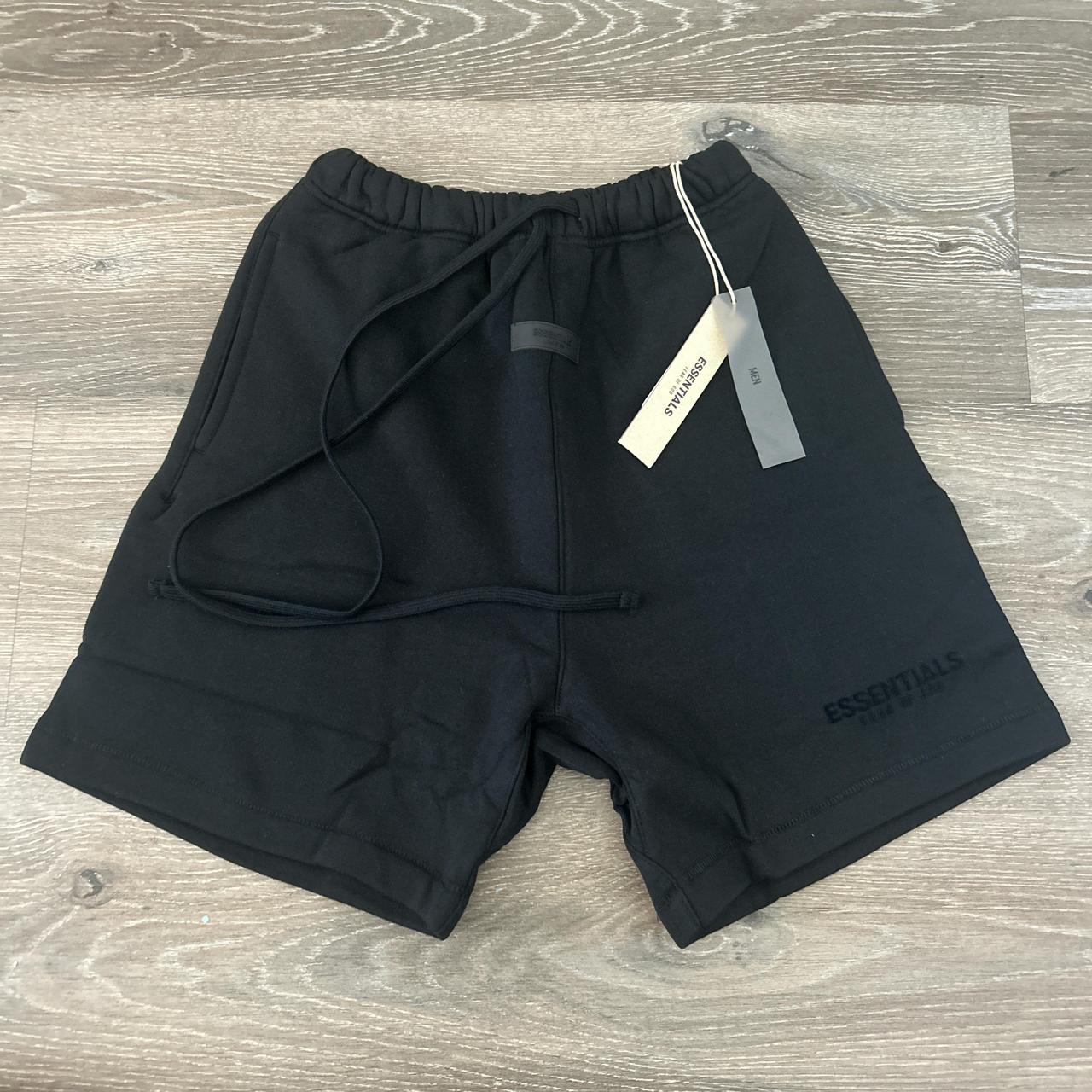 P0 Essentials Men's Black Shorts - Image 1