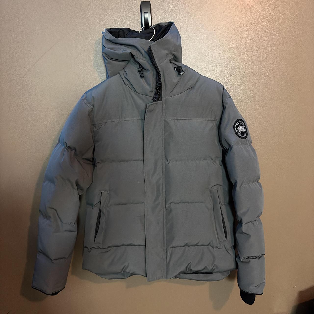 P0 Canada Goose Men's Grey and Blue Jacket - Image 1