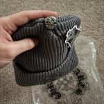 Men’s Grey and Black Hat - Image 2