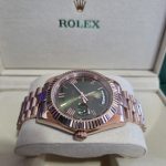 Men’s Gold Watch - Image 3
