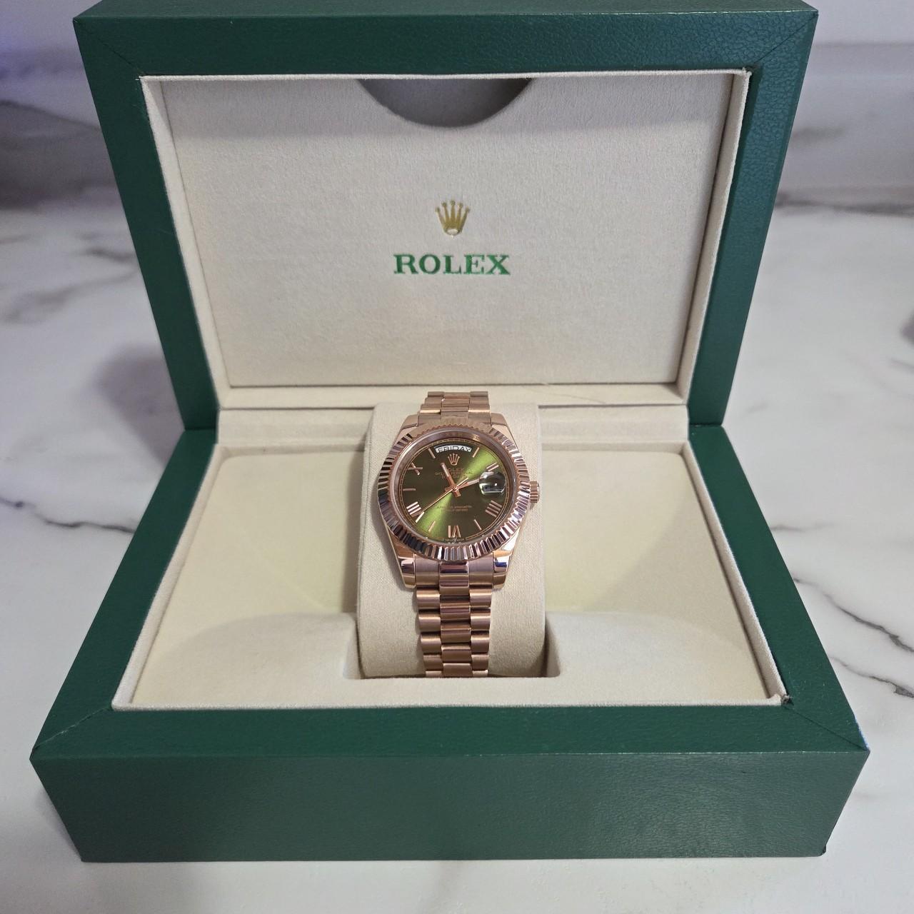 P0-92 Men’s Gold Watch - Image 1