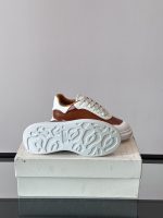 Alexander McQueen - Image 10
