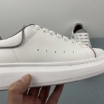Alexander McQueen - Image 8