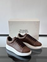 Alexander McQueen - Image 7