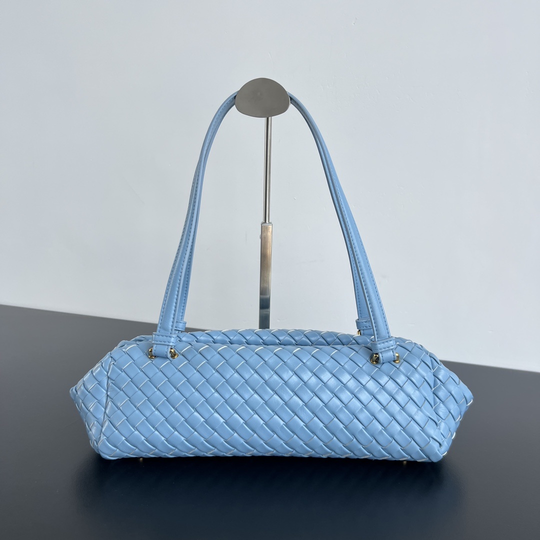 1ec9a564 Bottega Veneta Let’s Go shoulder bag - Image 1