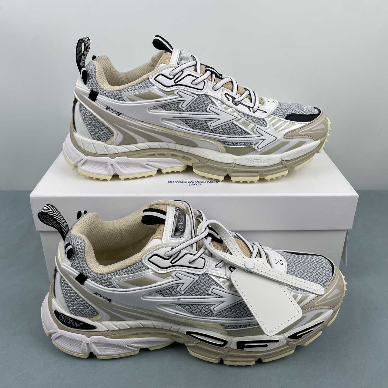 24099d44 OFF-WHITE - Image 1