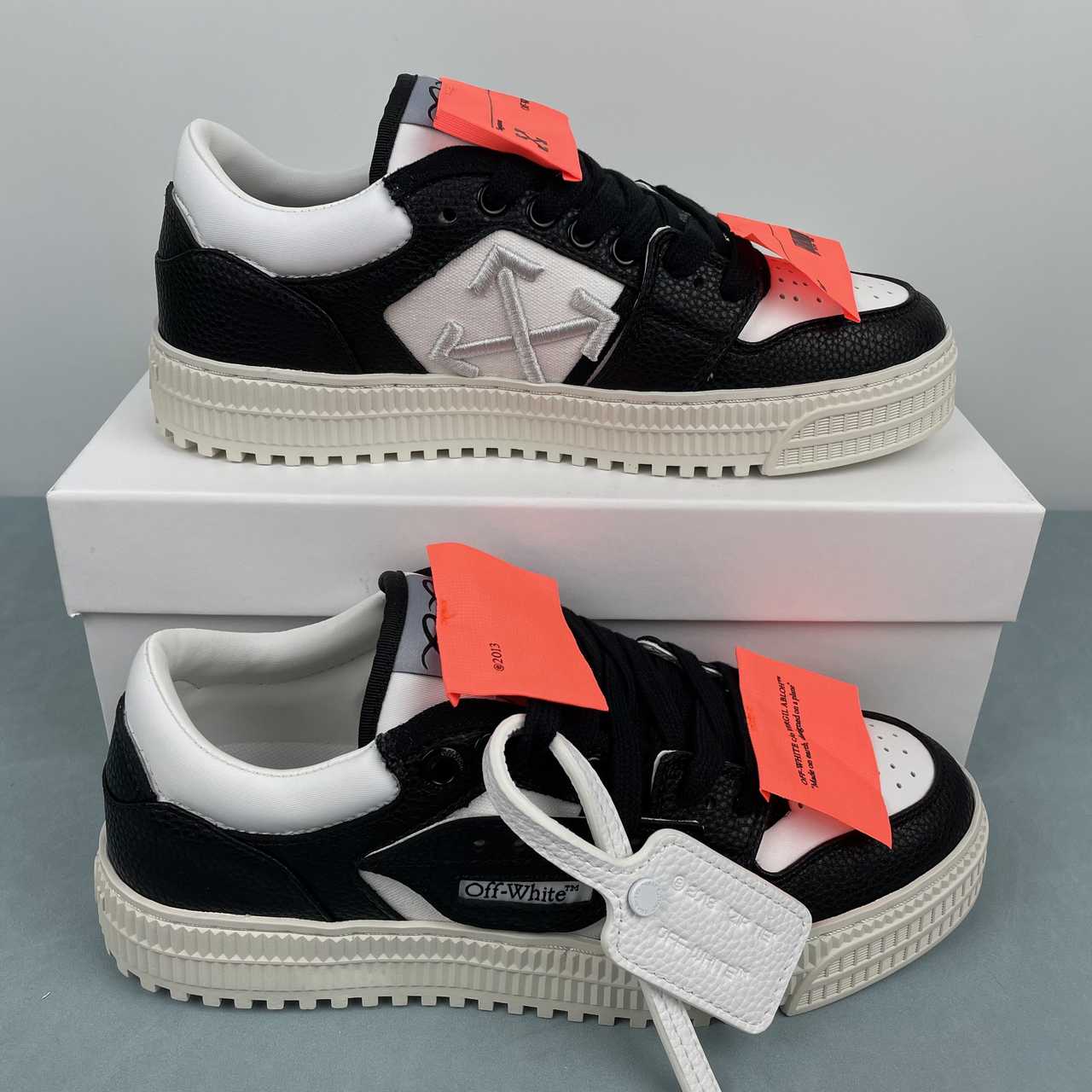 2632969a Off-White - Image 1