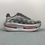 Nike Vomero Premium - Image 13