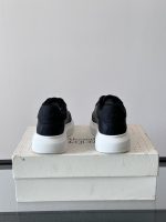 Alexander McQueen - Image 9