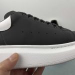 Alexander McQueen - Image 9