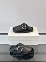 Alexander McQueen - Image 5