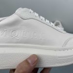 Alexander McQueen - Image 9