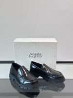 Alexander McQueen - Image 6