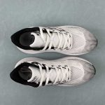 New Balance - Image 4
