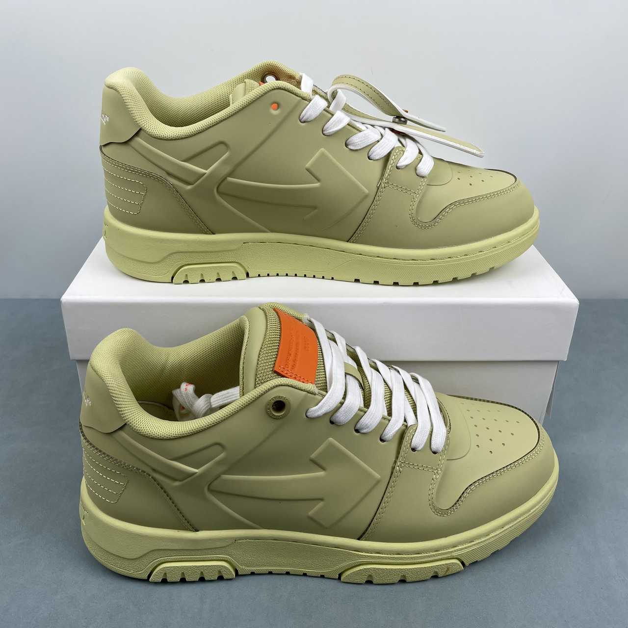 4c54ef25 Off-White c/o Virgil Abloh Out Of Office - Image 1