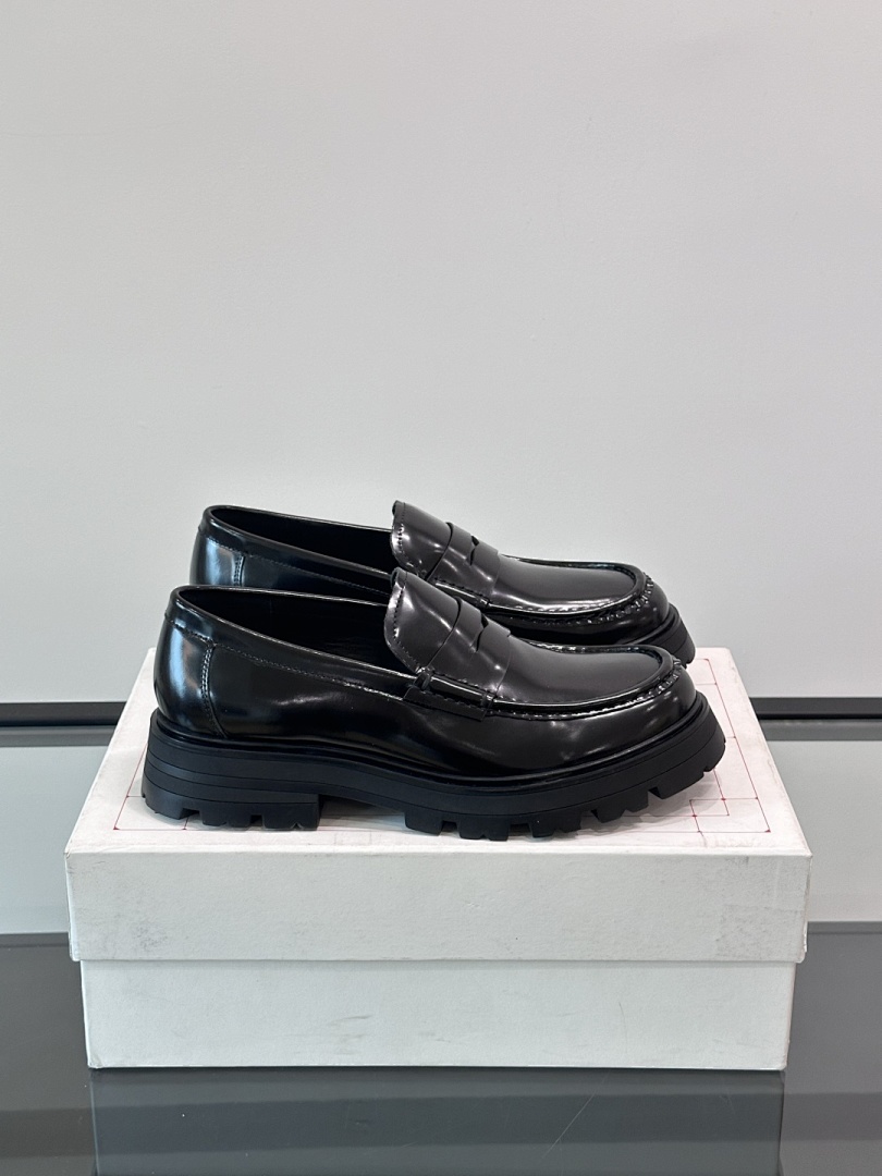 4f6d746c Alexander McQueen - Image 1