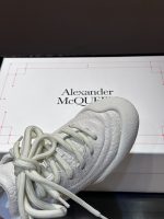 Alexander McQueen - Image 9