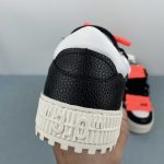 Off-White - Image 9