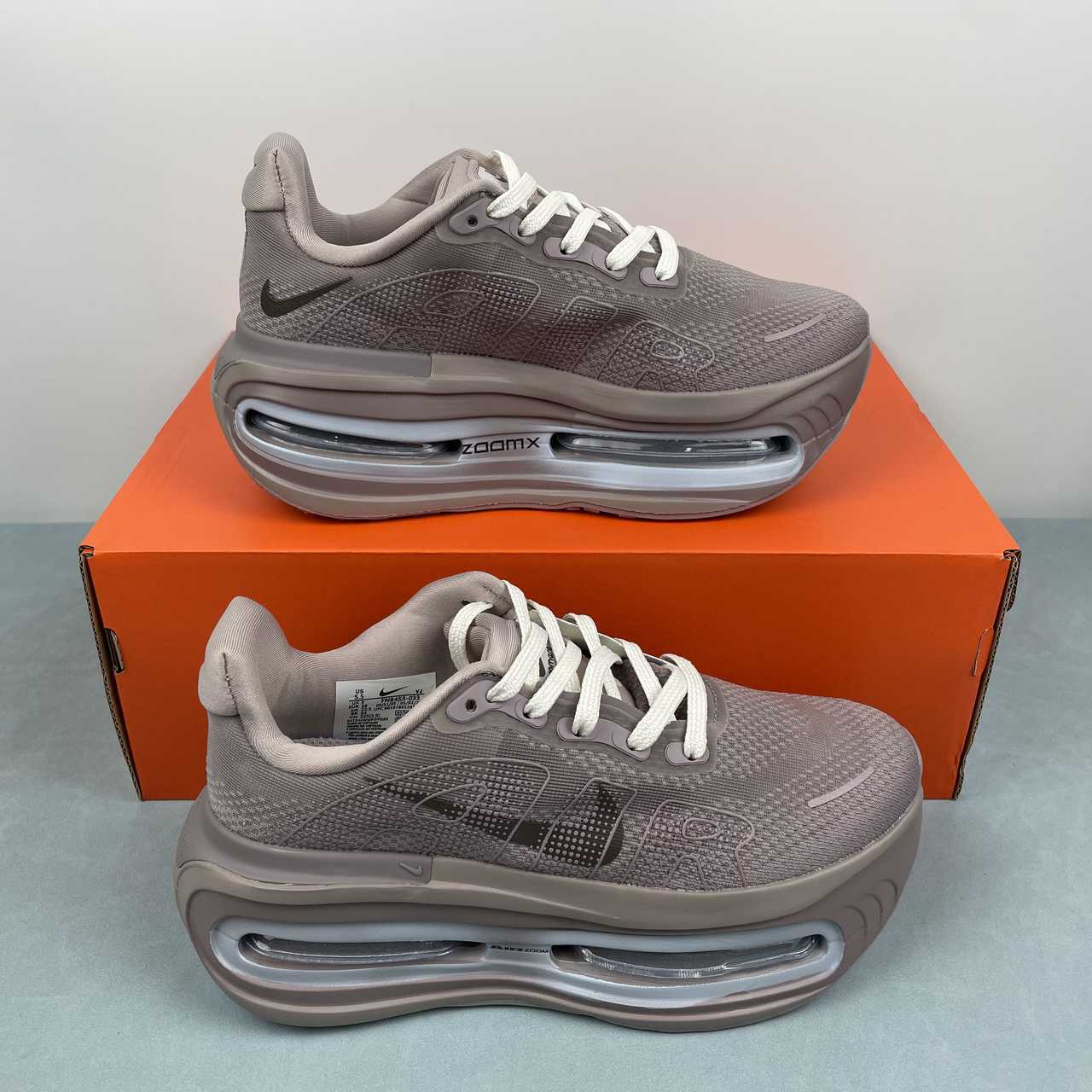 6a313e0a Nike Vomero Premium - Image 1