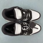 Off-White - Image 12