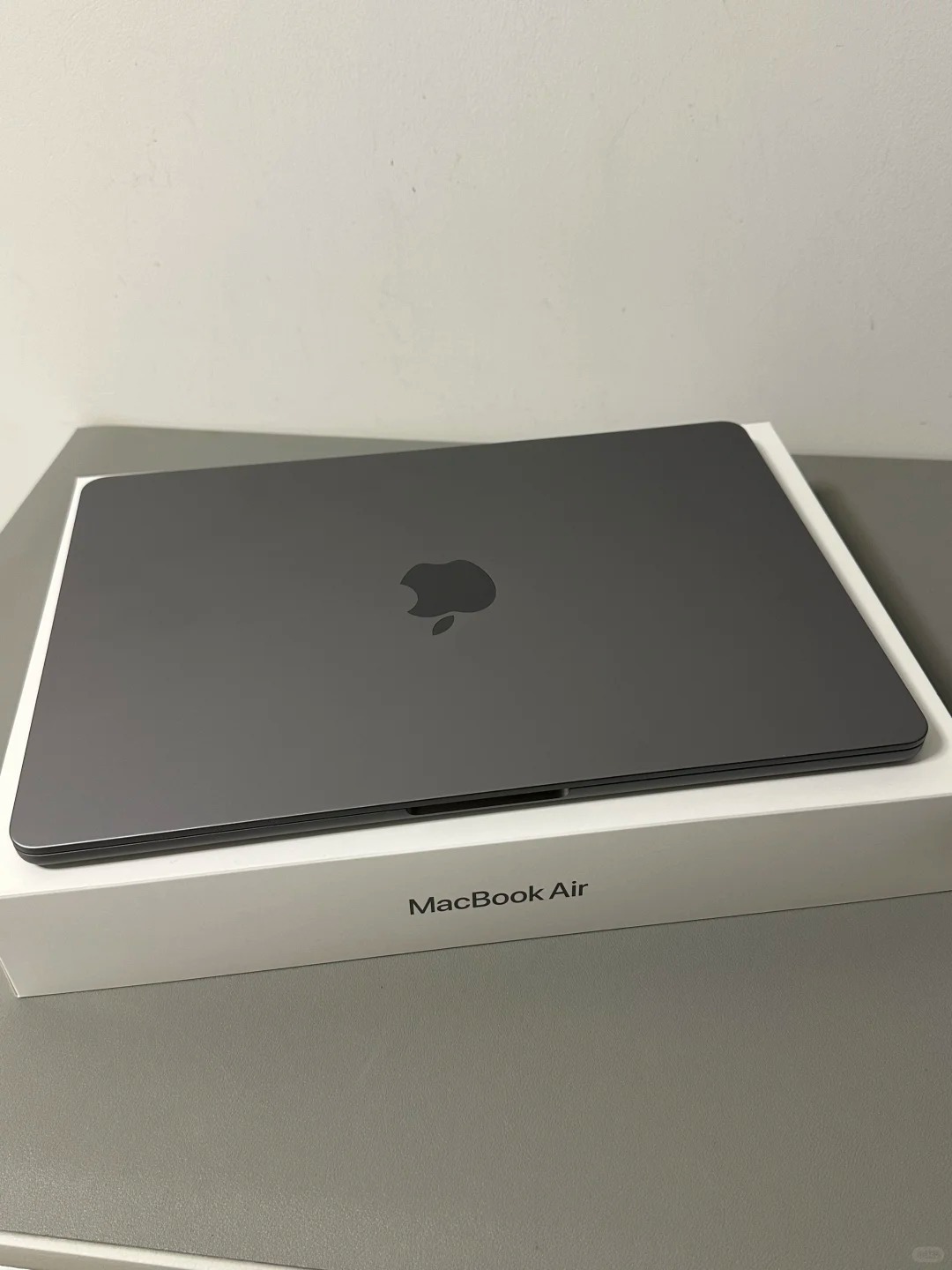 721252d4 iPad MacBook Air M3 - Image 1