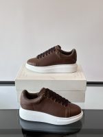 Alexander McQueen - Image 5