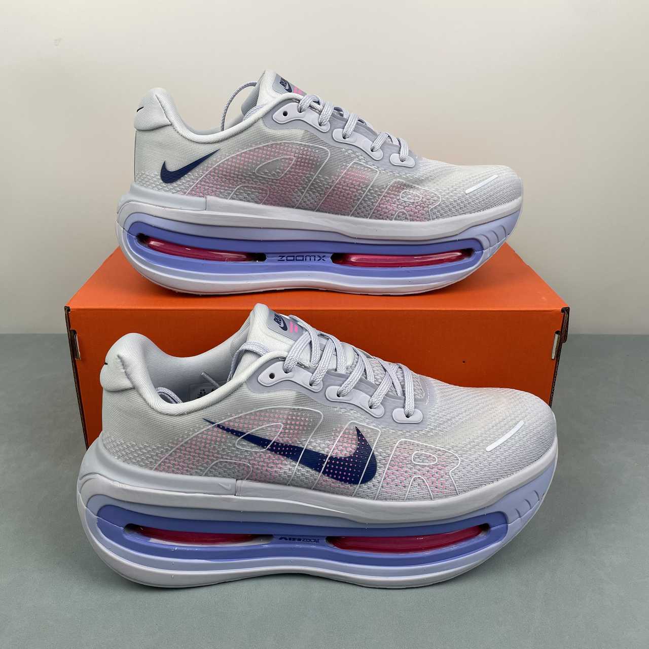 85e2a555 Nike Vomero Premium - Image 1