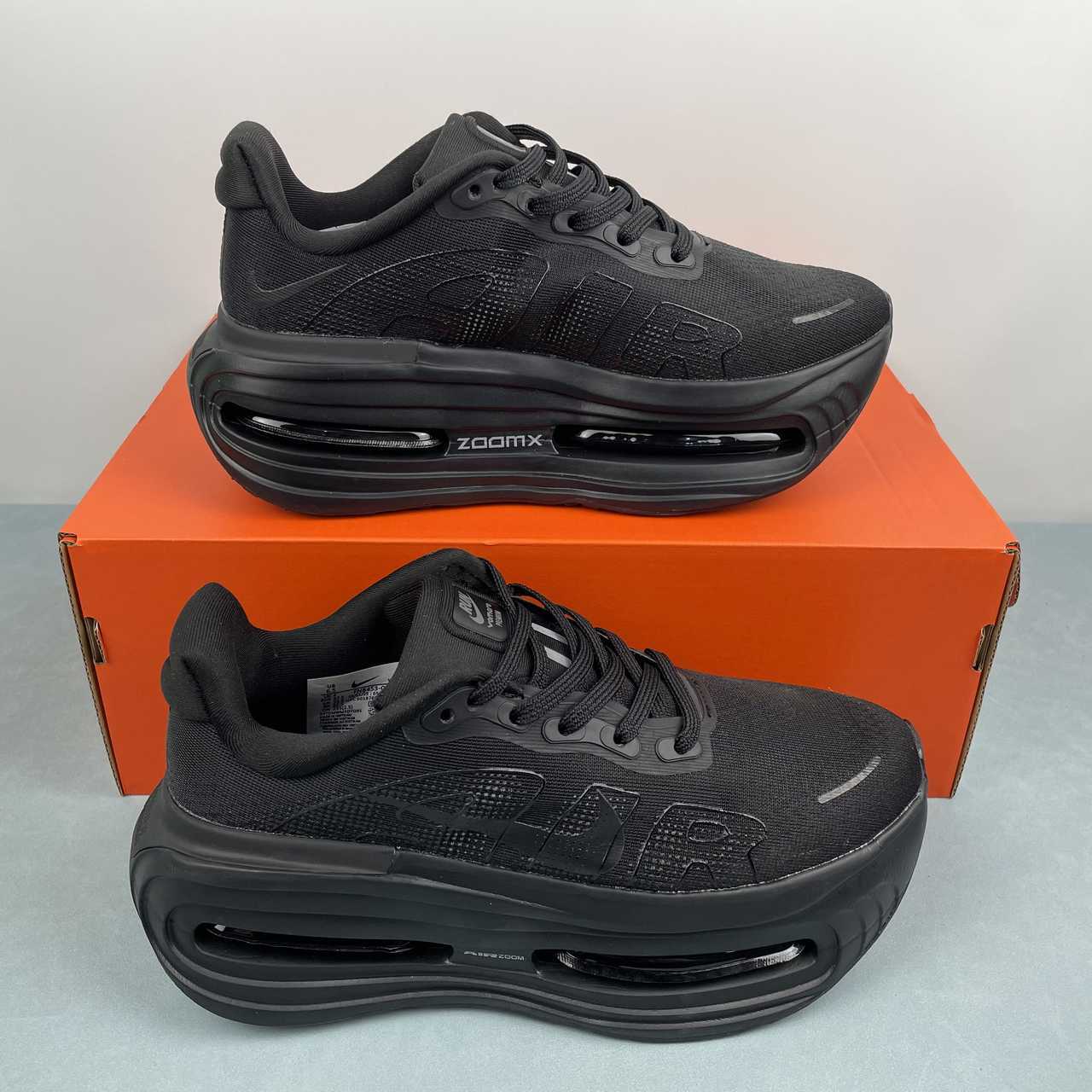 8a9f8c3b Nike Vomero Premium - Image 1