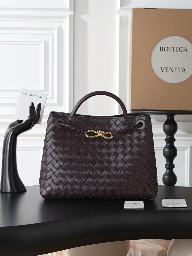 8bca334e Bottega Veneta Bag - Image 1