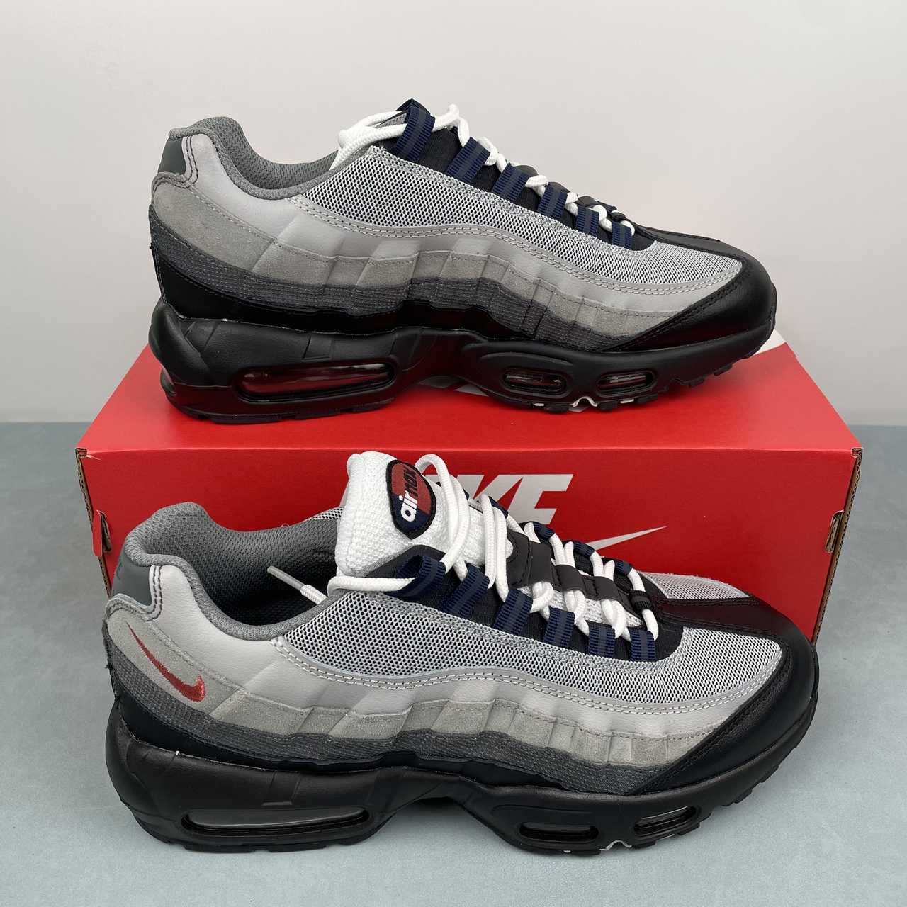 8e9caa0a NIKE Air Max 95 - Image 1
