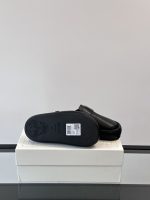 Alexander McQueen - Image 10