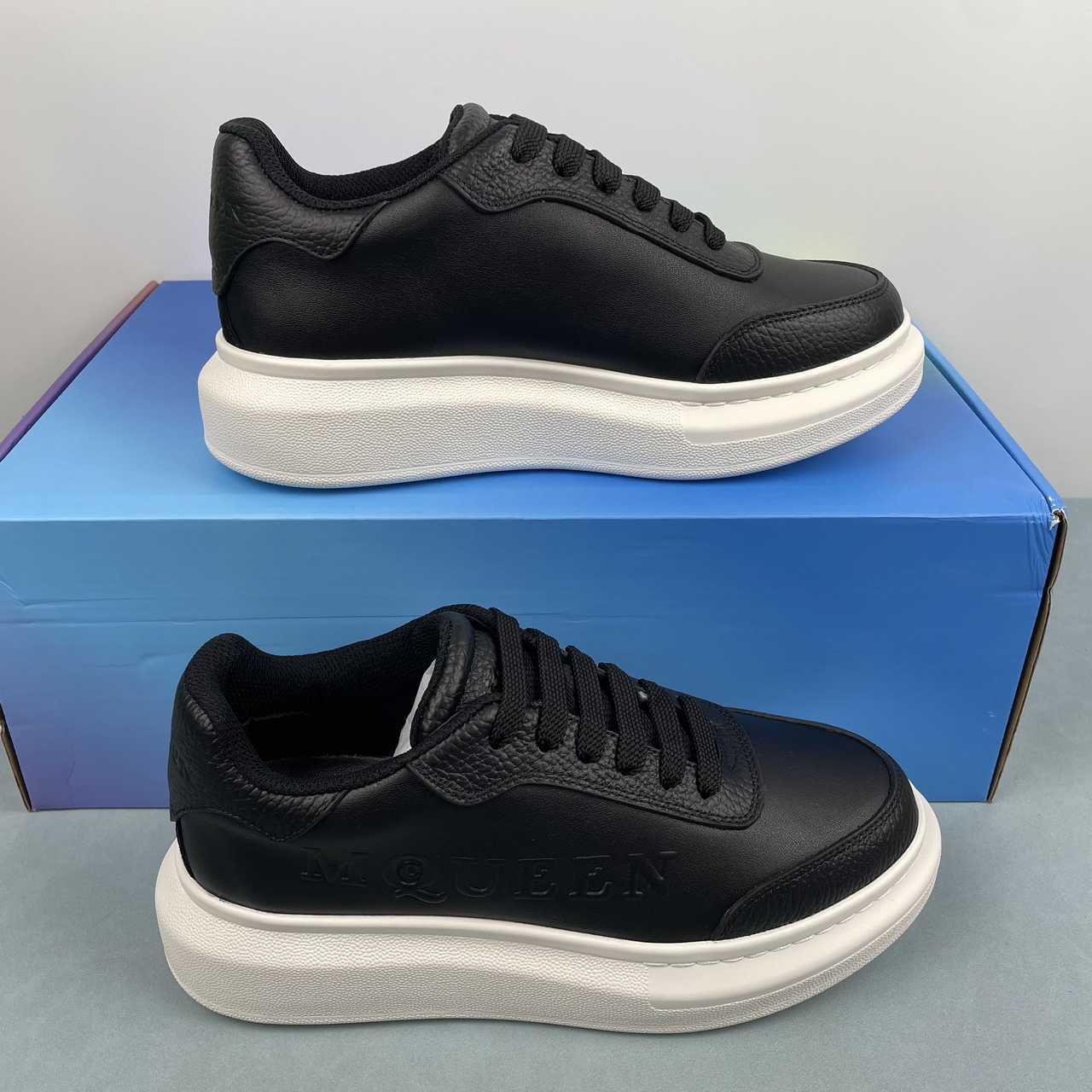 968d51c3 Alexander McQueen - Image 1