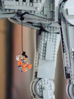 LEGO Star Wars 75313AT-AT Walking Machine - Image 13