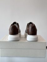 Alexander McQueen - Image 9
