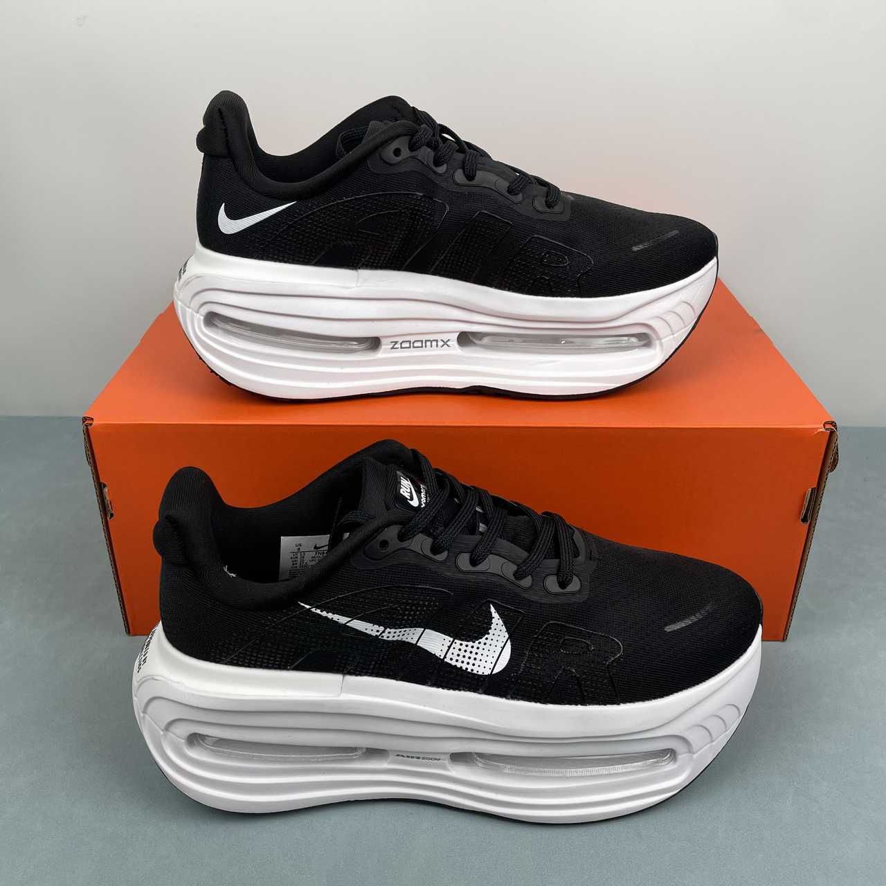 a22cf8d3 Nike Vomero Premium - Image 1