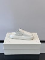 Alexander McQueen - Image 7