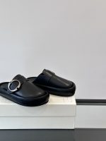 Alexander McQueen - Image 9