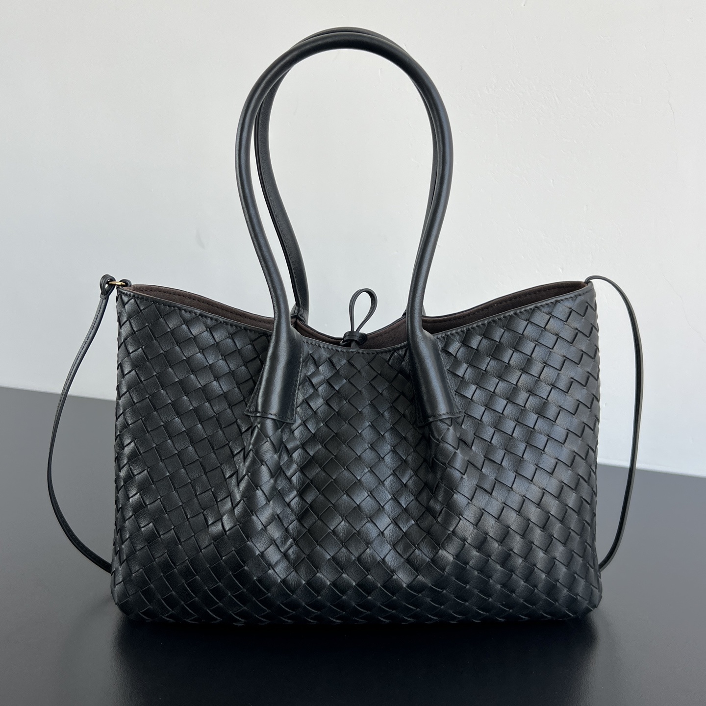 b9f433e3 Bottega Veneta Bag - Image 1