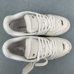 Off-White - Image 12