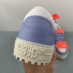 Off-White - Image 9