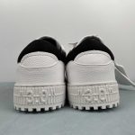Off-White - Image 13