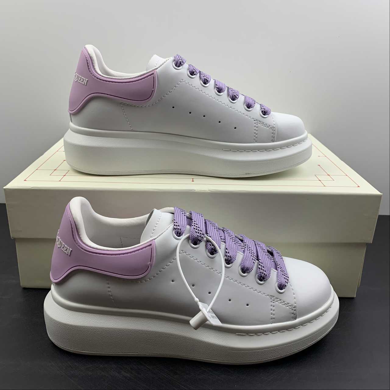 c842e99d Alexander McQueen - Image 1