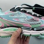 Off-White - Image 8