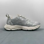 Off-White - Image 14