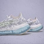 Adidas Yeezy - Image 10
