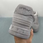Off-White - Image 9