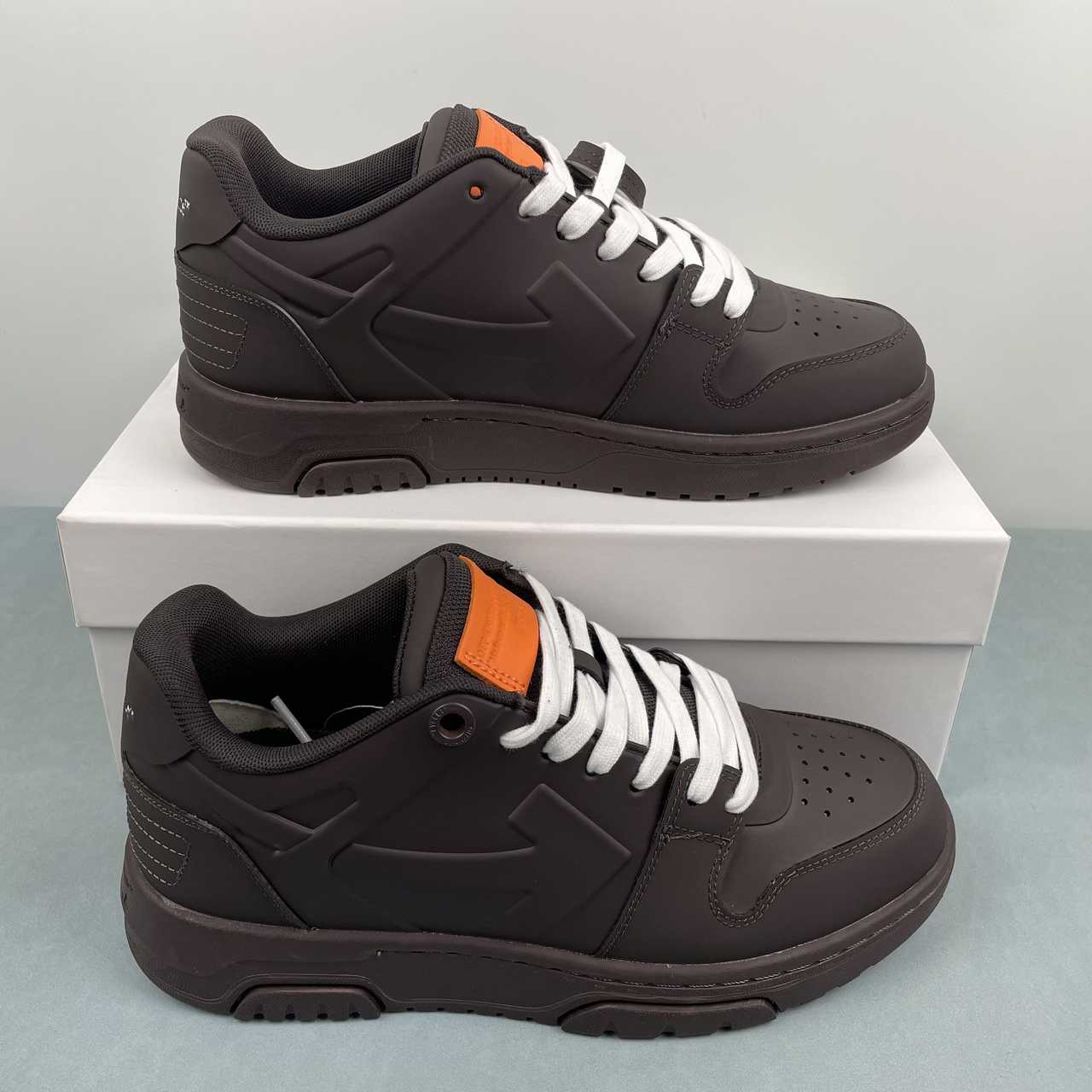 e060d4c2 Off-White - Image 1