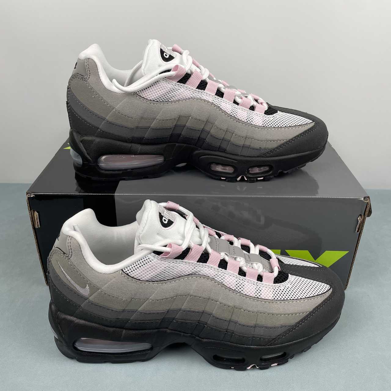e53344ad NIKE Air Max 95 - Image 1