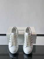Alexander McQueen - Image 7